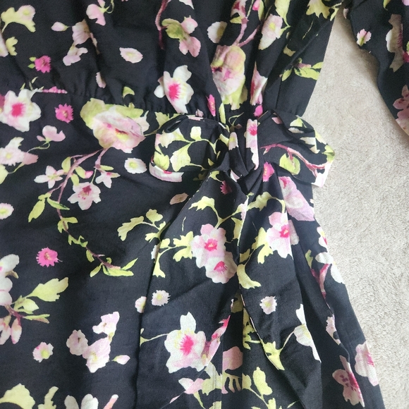 H&M  Wrap Dress Floral Black BNWT - Picture 9 of 16
